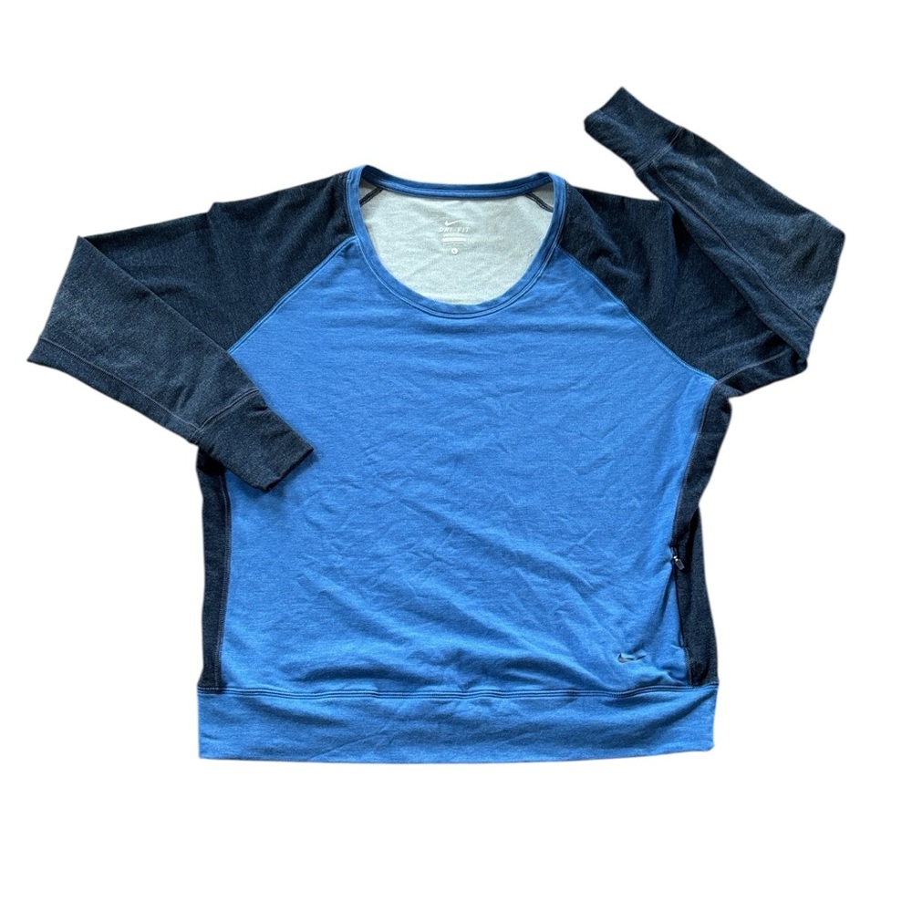Nike Dri-Fit Blue Colorblock Style Lightweight Sweatshirt with Key Pocket Size L